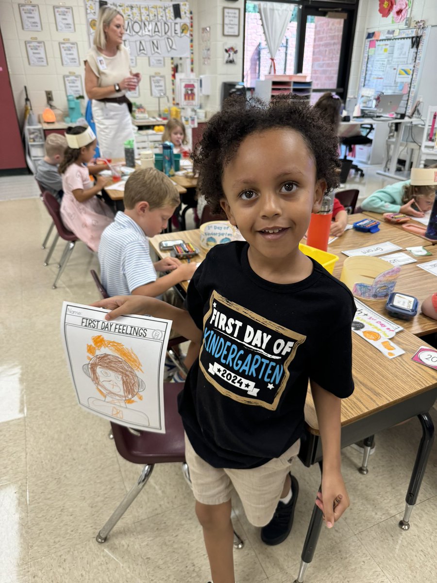 The magic continues <a href="/bascombbobcats/">Bascomb Elementary</a> where kindergartners could not be more captivated by their amazing teacher and their work!  #ElevateTheExcellenceCCSD