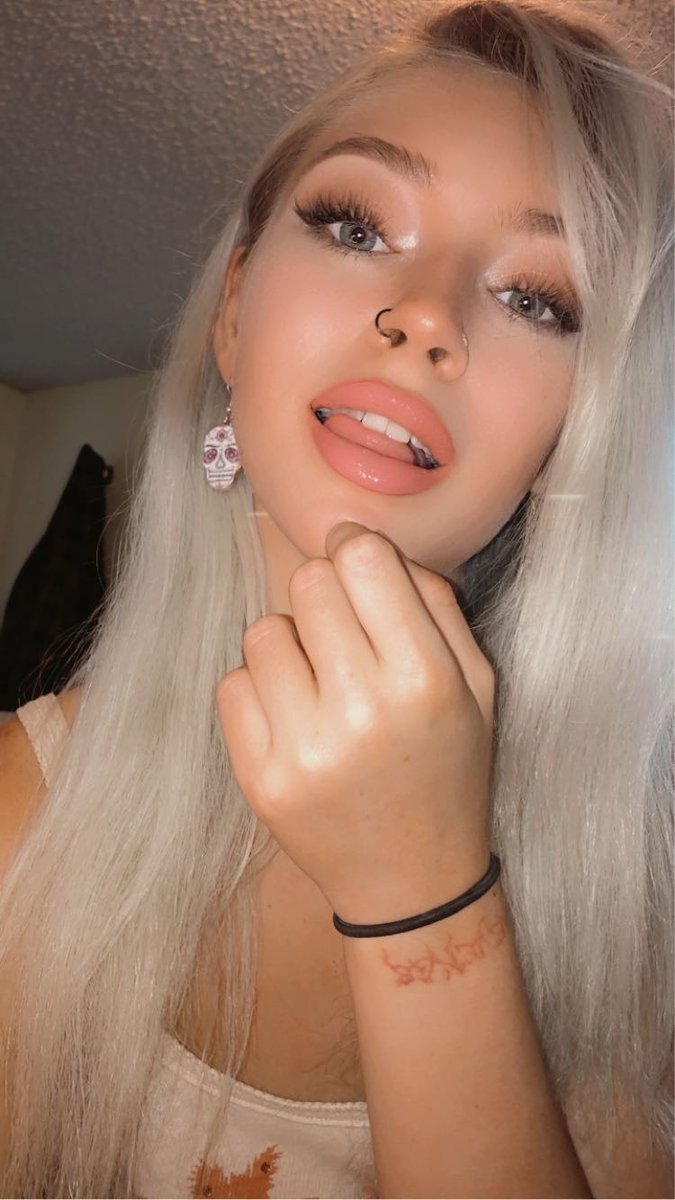 kattbabbii's tweet photo. Baby u my everything, u all i ever wanted 🩵 https://t.co/YYJykftUhD