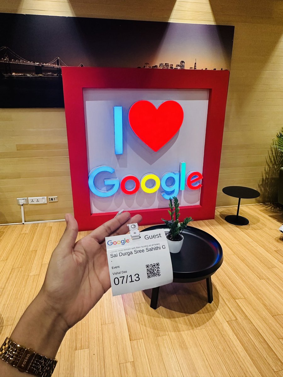 SahithiGurlinka's tweet photo. Thrilled to have attended GDSC AI Day in Bangalore!😊 It was amazing meeting the leads from across India. Special thanks and great to connect with @Nikkitagandhi, Rachel Francois, Tanvi Somani, and Karthik Padamanabhan!
#IndiaLeadsAIDay #GoogleDevsIN #DeveloperStudentClubs https://t.co/GqyMNwdN7A