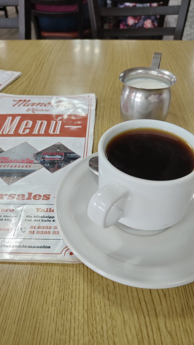 Cesgzzn's tweet photo. Café? https://t.co/z24RY8bExZ