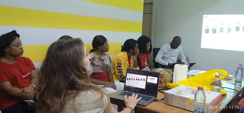 MuseAgence's tweet image. Nous sommes heureux d&apos;avoir accueilli récemment les muses de la team SEB pour une petite séance de formation sur les produits distribués par la marque d&apos;électroménager et de petits ustensiles de cuisine.

#GroupeSEB #wearemuse 
#globalcreativeagency