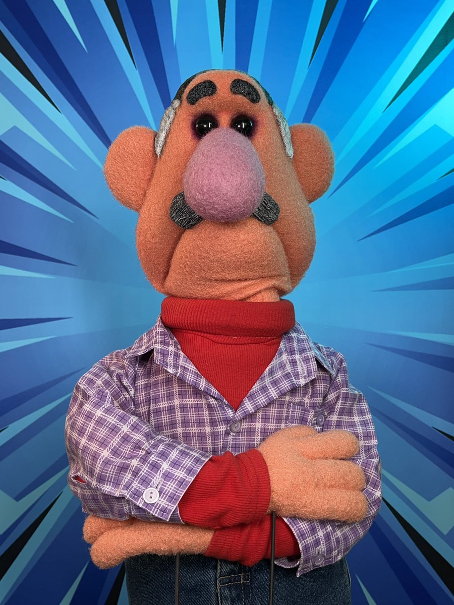 HackerTDog's tweet photo. Y’alright Cockers!! Here is my 100 year old van driver,security guard,caterer and odd job man Wilf Breadbin #hackertime #oldman #etc https://t.co/deU41hYY4i