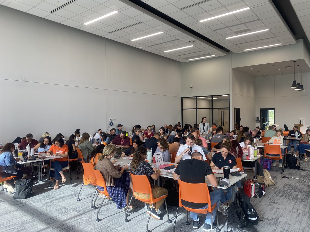 ChefCodyH's tweet photo. This team is excited to welcome all of our educators to the Rockwall High School Ninth Grade Campus! Blessed to work with such an amazing team of educators in the best school district on the state! @rockwallschools @SecondaryRISD https://t.co/d1tFjtvc1J