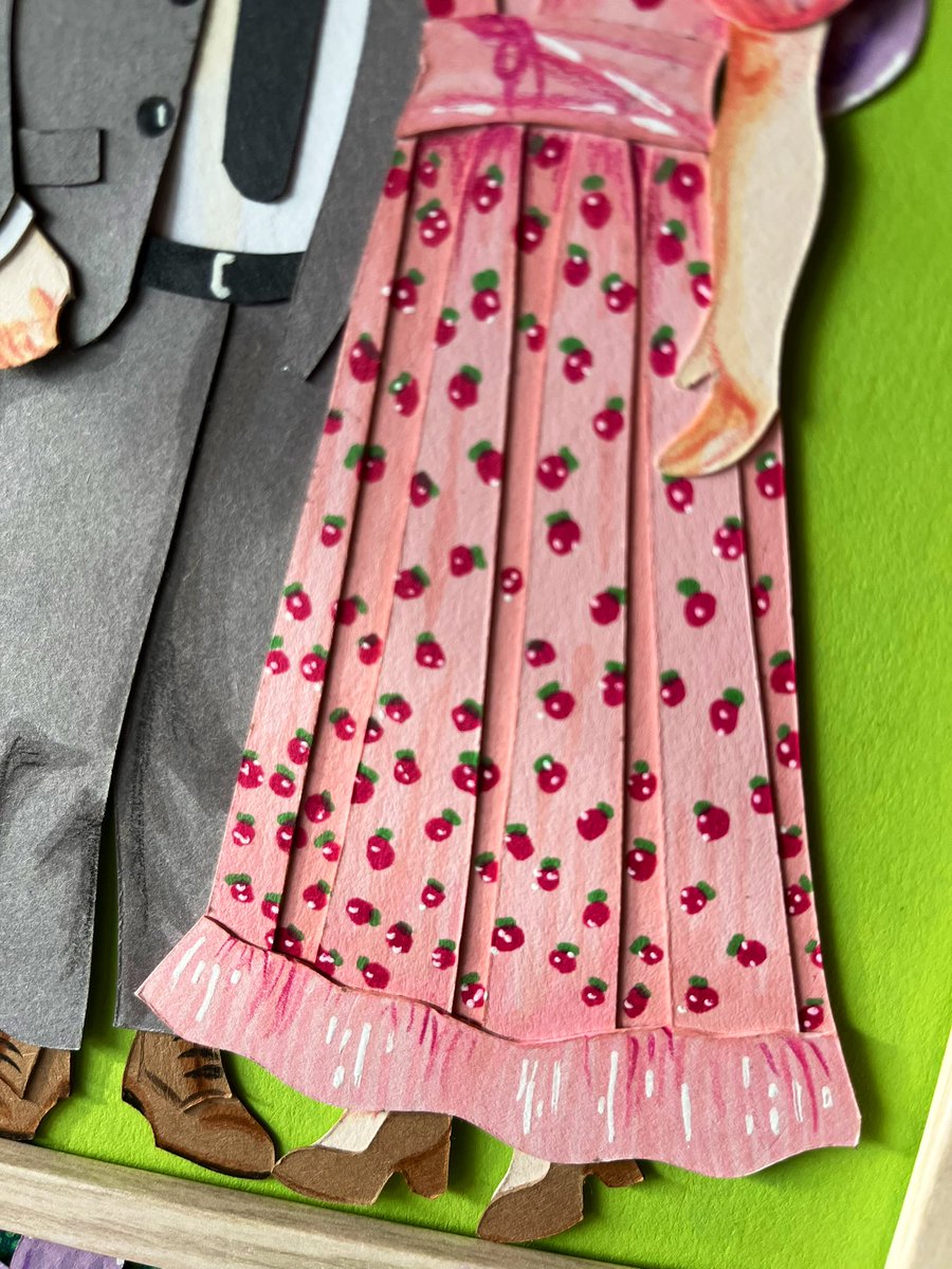 dino_paperart's tweet image. Loved Lizzie’s new pictures so much, I had to recreate the one of her and Joel with paper. Adding the strawberries was so much fun 🍓❤️ 

#ldshadowladyfanart #smallishbeansfanart