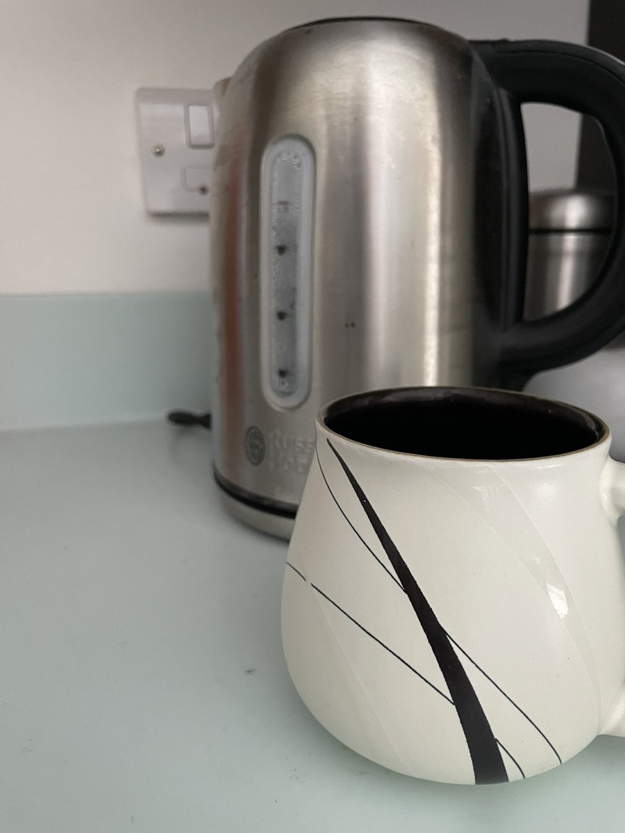 JanMaltman's tweet photo. Kettle took ages to boil this morning 😂 #AHPsActive #movemoreoften https://t.co/XBclywj8HS