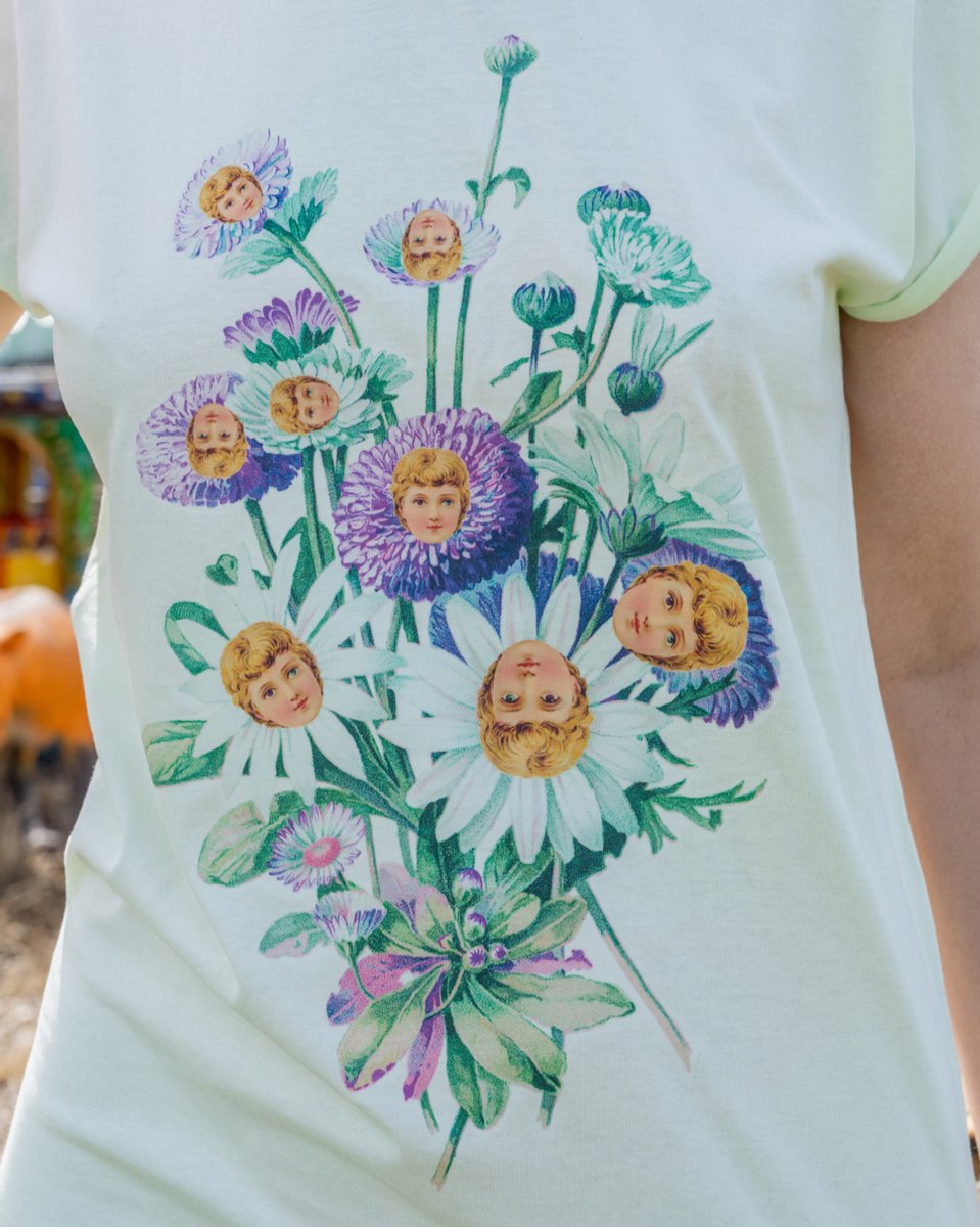 The Grunge Monkey tweet media