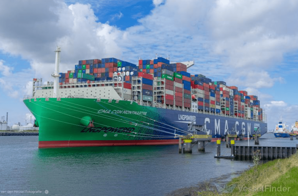container_news's tweet photo. CMA CGM collaborates with GTT and HD KSOE for 12 new LNG-fuelled boxships
#CMACGM #GTT #HDKoreaShipbuilding&OffshoreEngineering #HDKSOE
https://t.co/TGGfnzvTAg https://t.co/orBPBQVKKT