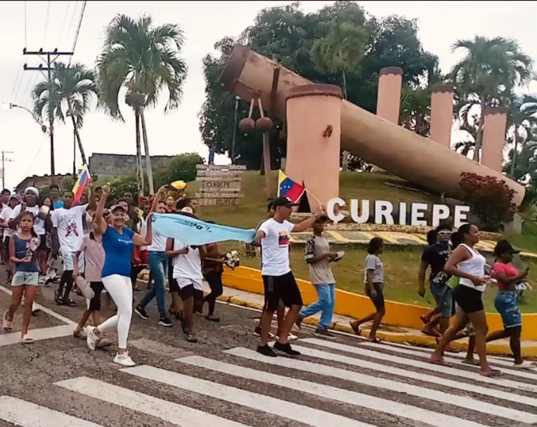 YSNALDAMADRIZ's tweet photo. 29/07/24
#CuriepeEnUnidad
#MirandaVamosPaLante

Curiepe un pueblo que despertó después de 25 años y dónde éramos derrotados por la dictadura, hoy grita "FRAUDE""Maduro Fuera nuestro presidente es @EdmundoGU 
#barlovento quiere Cambio y lo demostró este 28 de Julio!!
"Libertad" https://t.co/lSXo1QZK9a