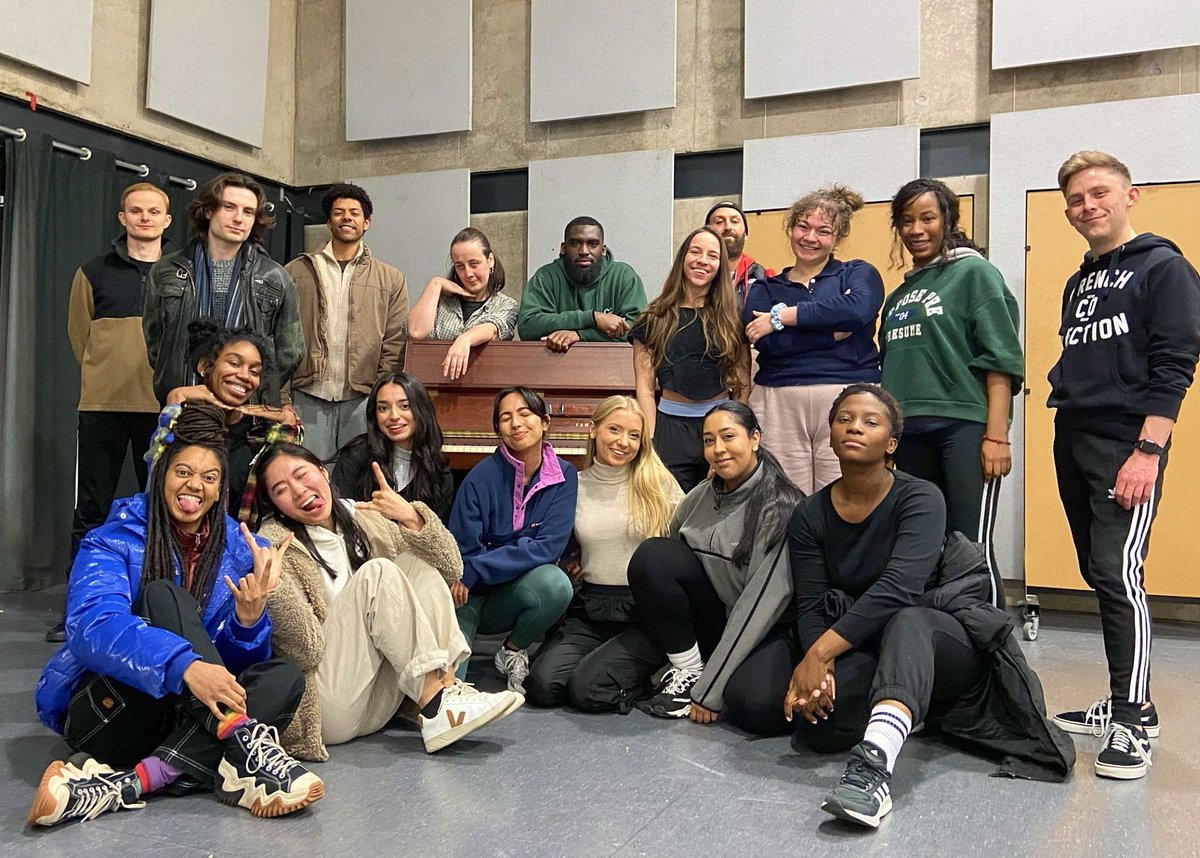 ruthmestel's tweet photo. So excited be back at the @BelgradeTheatre tonight for more devising and building this incredible story 📚

Watch this space for announcements for the show 🏡

Reposting this cute lil piccie from Jan 💖 https://t.co/kksbjB7tF6
