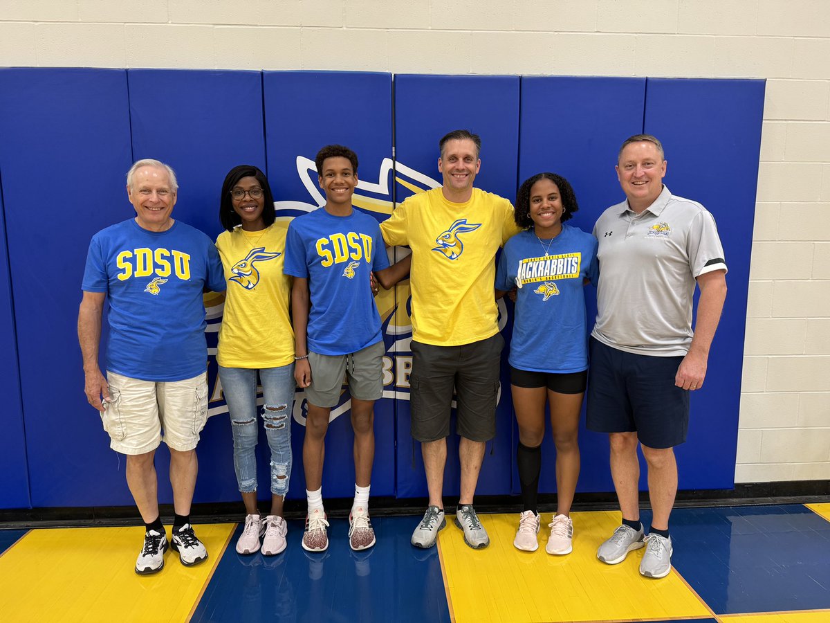 I’m extremely excited to announce that I’ve committed to South Dakota State University!! I’d like to thank my family and my coaches who have supported me throughout this process. Go Jacks!!💙💛