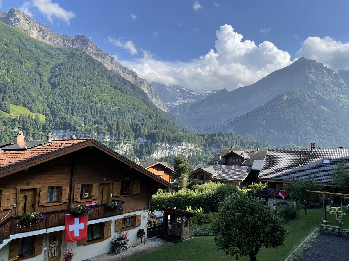 Wonderful to be here in Champéry to celebrate #1August with our great friends and partners of #Llandudno <a href="/PortesDuSoleil/">Saljoo.com | PDS</a>🇨🇭