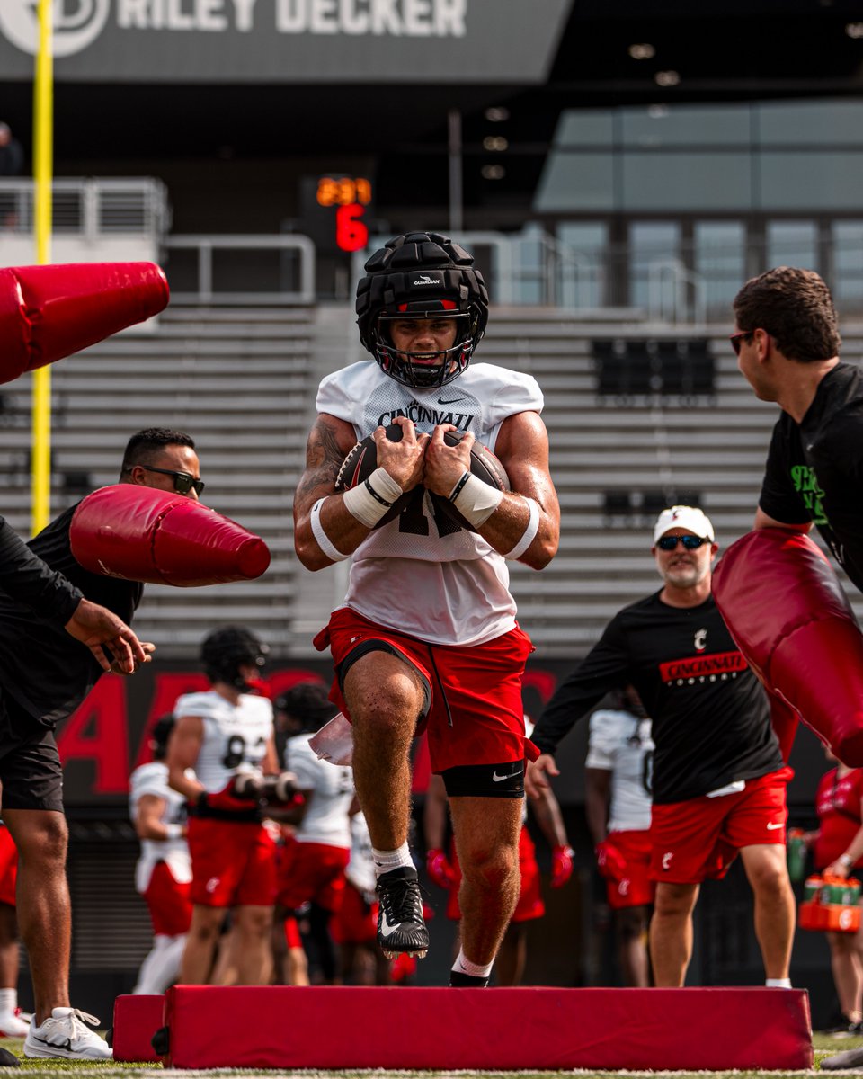 Cincinnati Football tweet media