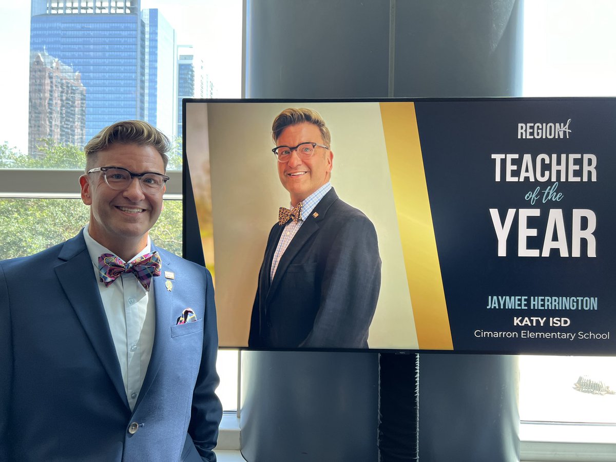 Teachers, your passion for education lights up the 🌎. 

Welcome to the  #R4TOY ceremony, Elementary Finalist, Jaymee Herrington of @KatyISD! #ChampionsofChange