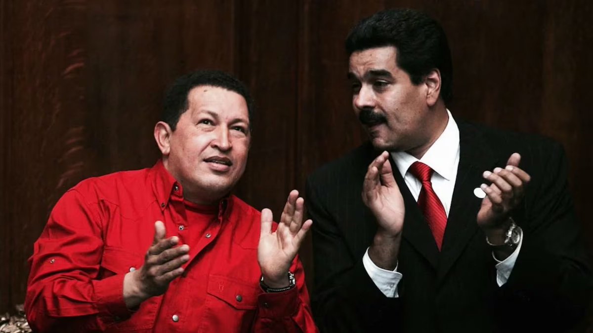 Hay gente que está a un post de distancia de decir "Con Chávez no pasaría esto".

Chávez asesinó (11 de abril de 2002)
Chávez ordenó violar (caso jueza Afiuni)
Chávez se rio de las muertes (terrenos de Franklin Brito)
Chávez robó (riqueza de María Gabriela Chávez)
