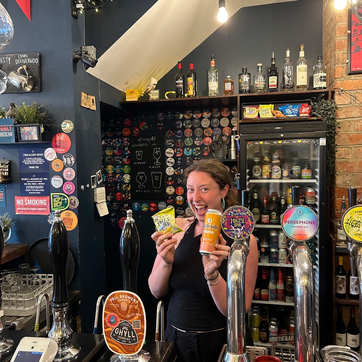 Happy Thursday! ❤️‍🔥👯‍♀️🦹‍♀️🪩💃🏻💫👸

It’s almost the weekend 🤩 and word on the street is that Thursday is the new Friday? So  why not come and celebrate this lovely warm weather with us these evening! 🧡

🫶 Open until 11PM 🫶