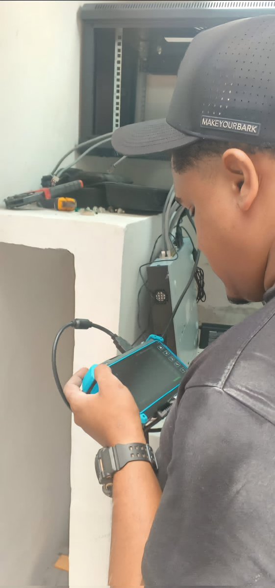 #AlMomento | La clase trabajadora de la #GMTVzla se mantiene indetenible, y se encuentra desplegada en todas las estaciones de Metrobús del <a href="/metro_caracas/">Metro de Caracas</a> que fueron afectadas por los actos vandálicos del fascismo ¡No podrán atentar contra la movilidad del pueblo capitalino!