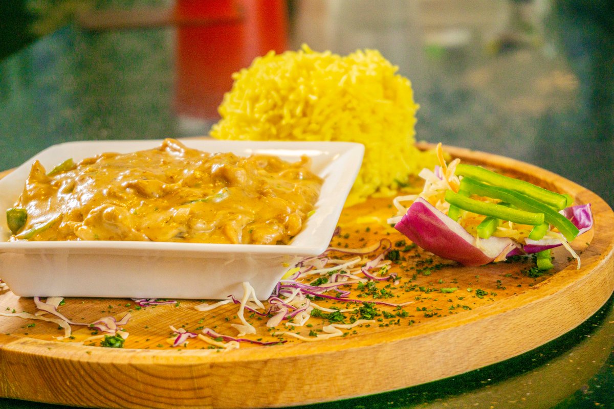 NoorsUg's tweet photo. Weekend is almost start come and grab your most refreshing meal at Noors Restaurant https://t.co/YJ9eD0cq9h