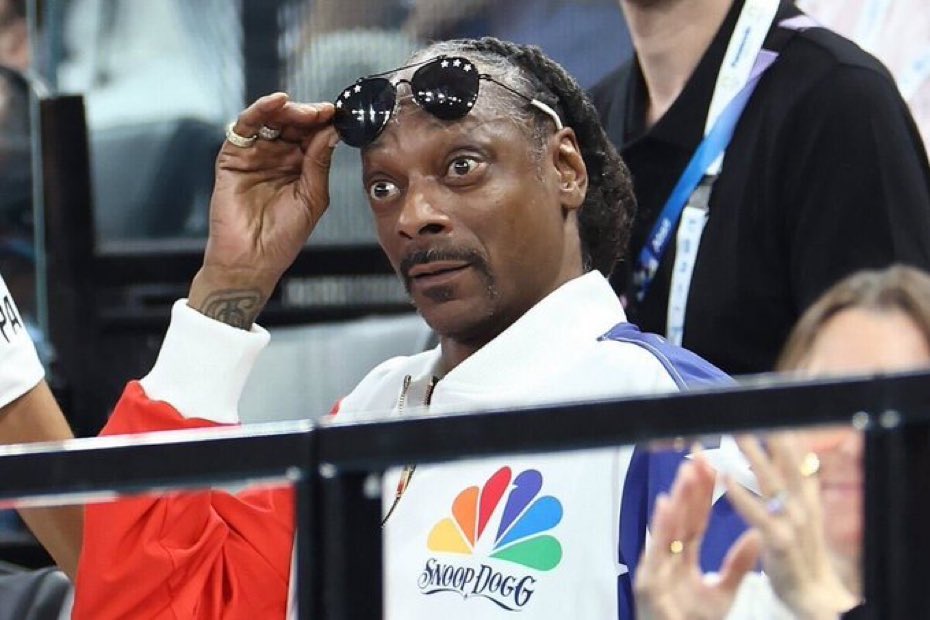 Coach Trent Bunn (@coachtrent_bunn) on Twitter photo "….wait a minute, I thought I was the only “Dogg” in Paris. I see you Mr. <a href="/craigmelvin/">Craig Melvin</a>. Representing the <a href="/WoffordTerriers/">Wofford Terriers</a> well". <a href="/Wofford_WBB/">WOFFORD WBB</a> <a href="/woffordcollege/">Wofford College</a> "….wait a minute, I thought I was the only “Dogg” in Paris. I see you Mr. <a href="/craigmelvin/">Craig Melvin</a>. Representing the <a href="/WoffordTerriers/">Wofford Terriers</a> well". <a href="/Wofford_WBB/">WOFFORD WBB</a> <a href="/woffordcollege/">Wofford College</a>