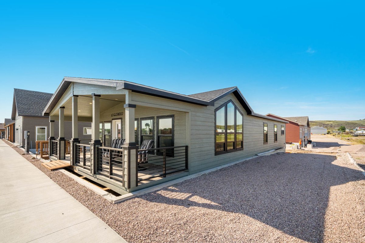 BonnaVilla's tweet photo. Looking for your dream home? The Glenwood might be just what you’re looking for! Take a 3D Tour of the Glenwood &amp; explore every corner of this stunning home! https://t.co/abDHTOwBmr https://t.co/cawaJTczTI