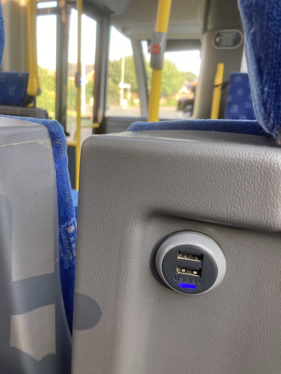 Our park and ride bus finally has charging points 🙌although air con would have been a better today ! 🚎🥶
