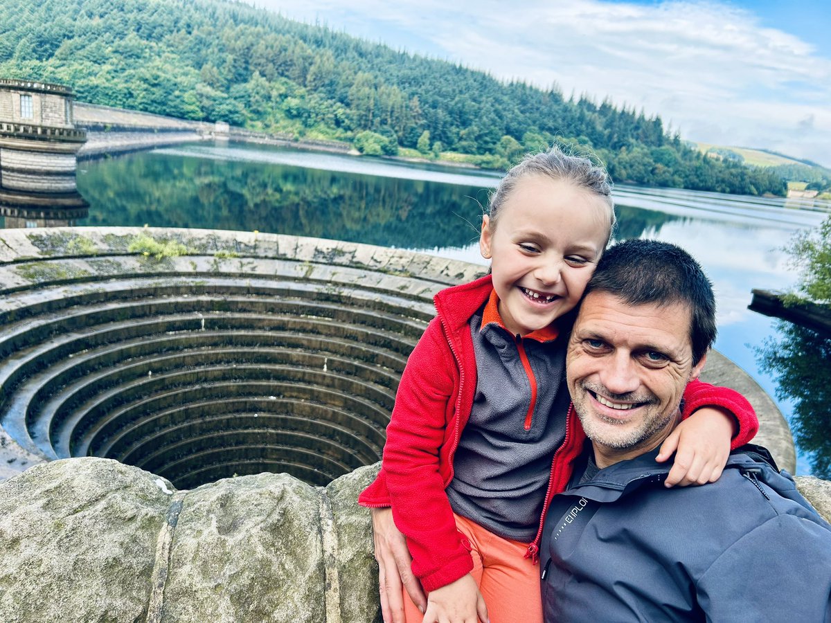 AndraTimandi's tweet photo. Yesterday we visited Castleton Museum. Maya was impressed by the size of the diamonds there. Then we walked to the caves and learned about their history. On our way back we stopped by the Ladybower reservoir.
#SummerChallenge
@WCommonPS @WCPSc2028 https://t.co/uDeVbit1Fa