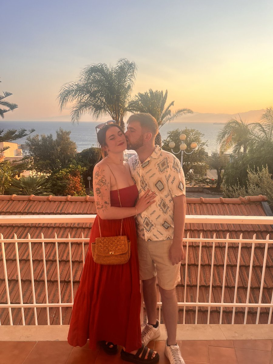 missmarcucci's tweet photo. Well I might graduate as Miss Marcucci but I won’t keep that title for long… Future Mrs Prescott 🥰💍✨ https://t.co/eXsSj3JL8y