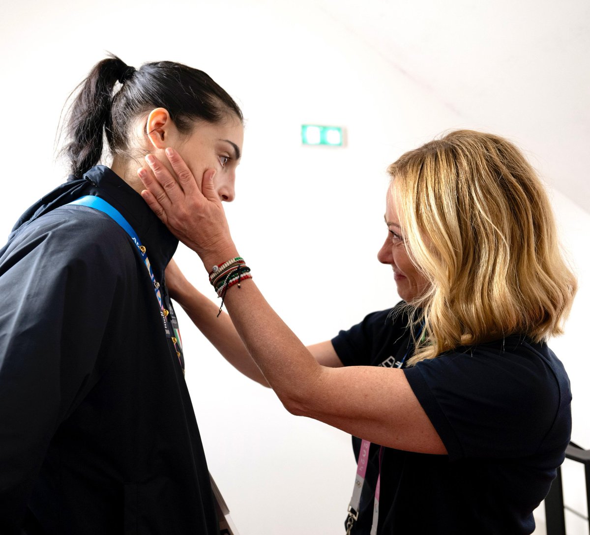 🇮🇹 | Giorgia Meloni: "Sé que no te rendirás, Ángela, y sé que algún día ganarás con esfuerzo y sudor lo que te mereces. En una competición finalmente justa". #Paris2024