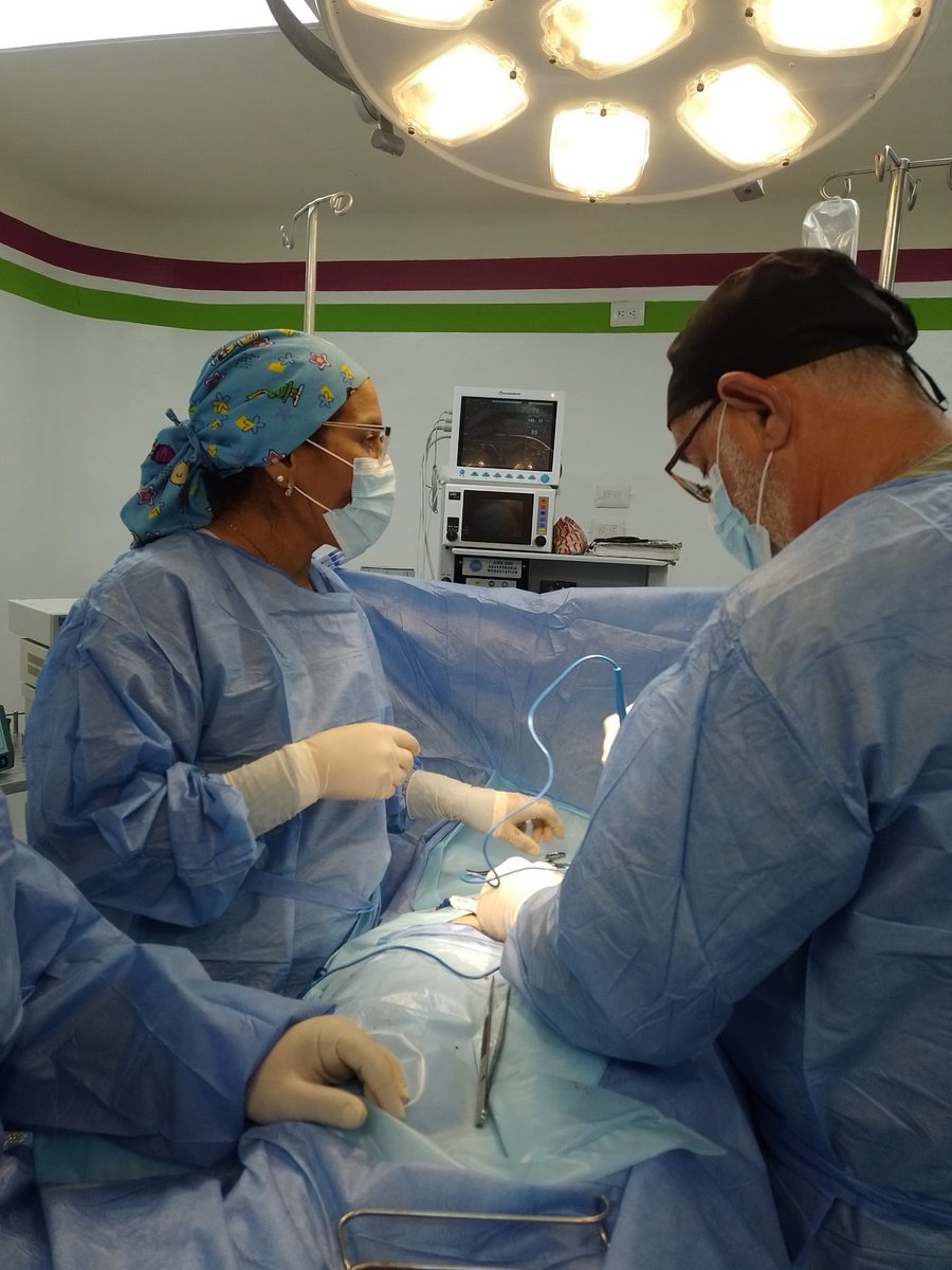 Hoy nuestros equipos de profesionales de la salud en el hospital municipal, realizan once intervenciones quirúrgicas totalmente gratuitas, gracias al accionar del presidente <a href="/NicolasMaduro/">Nicolás Maduro</a> #PuebloDeJusticia