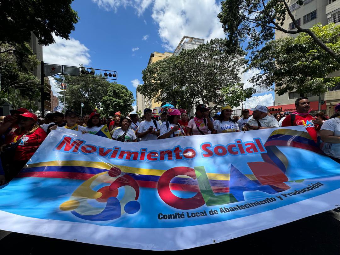 AmorPorZulia's tweet image. Por La Paz en Contra de Fascismo en Apoyo a Nicolás Presidente Reelecto de Venezuela#ClapPazYVictoria
#MTM
📦
#PuebloDeJusticia