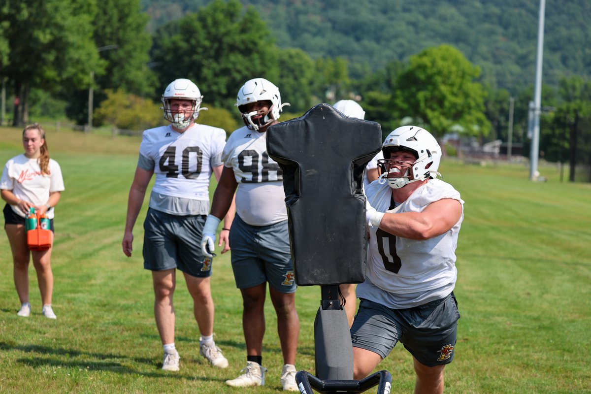 LehighFootball's tweet photo. The🔥is ⬆️ and fall camp is officially 🔛!

📸- https://t.co/wyULJp1kEe

#GoLehigh #TheNest https://t.co/5wH341PHKh