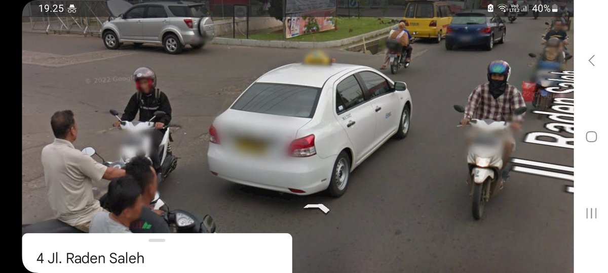 NicoDL0811's tweet image. #Throwback2013 #Flashback2013

Taksi @Express_Group MA 2167 sedang berjalan di Jalan Raden Saleh, Karang Mulya, Karang Tengah, Tangerang pada Agustus 2013

Sumber Gambar : Google Maps