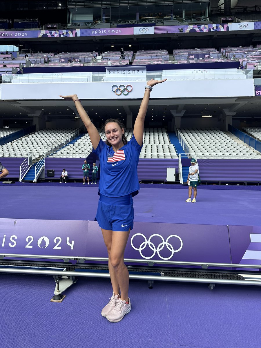 Stade de France live and in all its purple
color 💜💜💜

Brynn King is only a few days away from the qualifying round in the women’s pole vault.  <a href="/RobertsWesleyan/">Roberts Wesleyan University</a> student-athlete is the 4th youngest competitor in a field of 31.  

Let’s go Brynn..we are so proud of you!