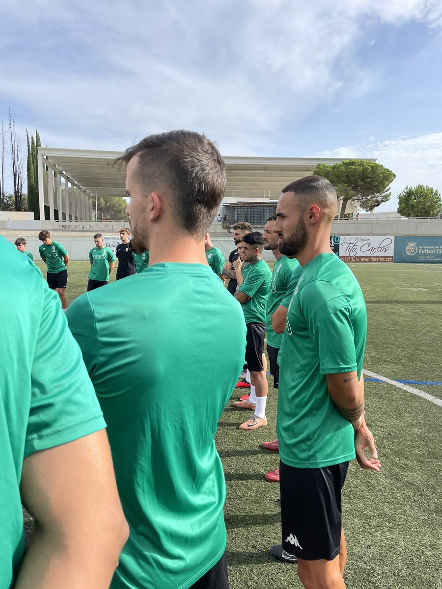 CERDANYOLA VALLÈS FC 💚 tweet media