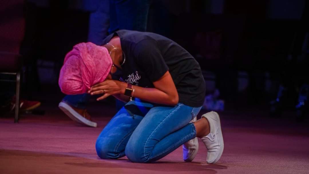 #ThursdayMotivation
 "Something has to break, Lord! Let it be TODAY!! #DrMSpeaks 
#KeepPraying #KeepOnBelieving #KeepTheFaith #WeAreSWATA 

✨️Type: "A Breakthrough Is Coming My Way" in the comments! ✨️