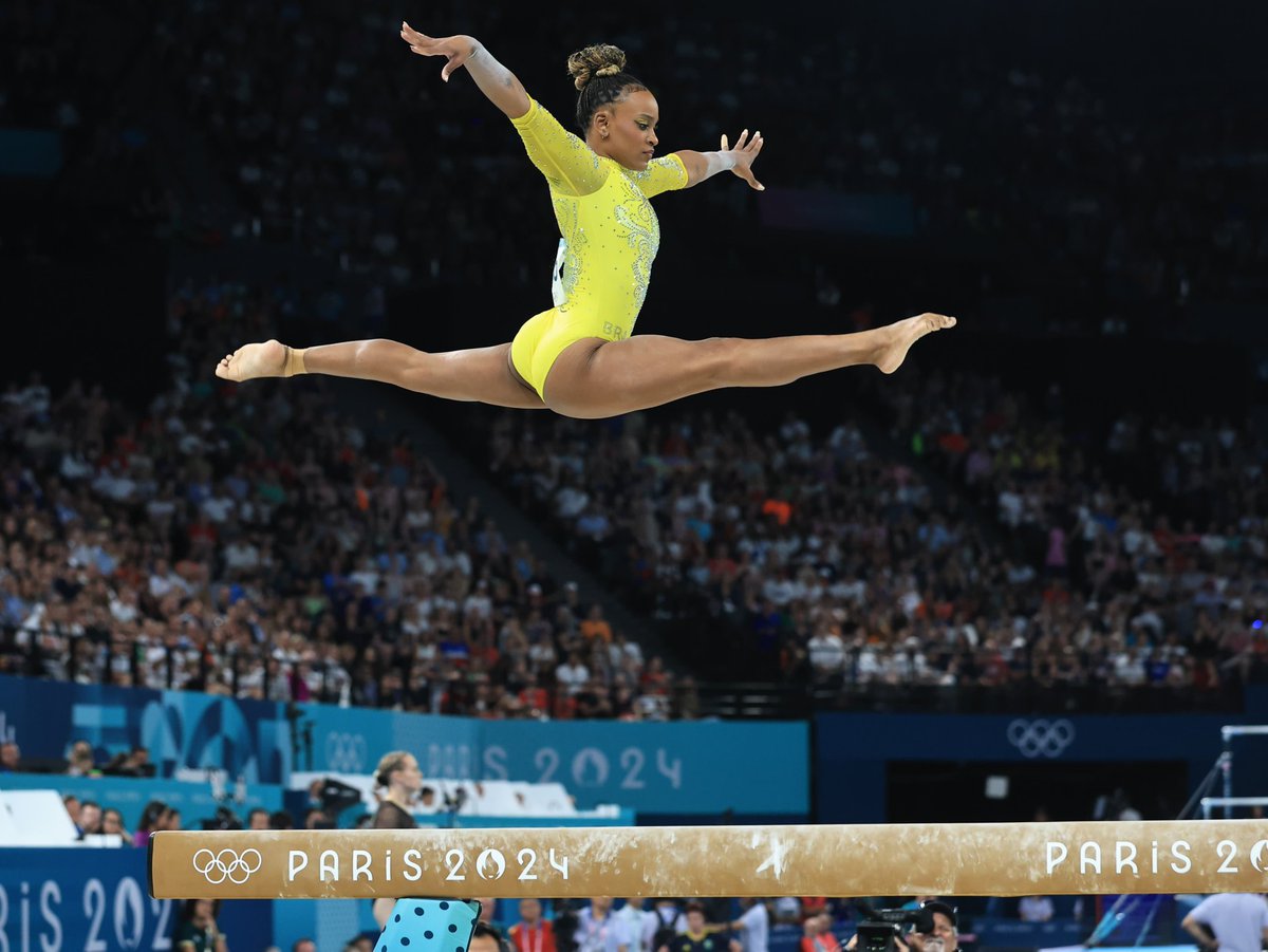 Chapolins Olímpicos 🇧🇷 (@chbrasileiros) on Twitter photo REBECA ANDRADE
A PRIMEIRA MULHER BRASILEIRA COM QUATRO MEDALHAS OLÍMPICAS! 
📷 <a href="/rbufolin/">RICARDO BUFOLIN</a>
E VAMOS BUSCAR MAIS! REBECA ANDRADE
A PRIMEIRA MULHER BRASILEIRA COM QUATRO MEDALHAS OLÍMPICAS! 
📷 <a href="/rbufolin/">RICARDO BUFOLIN</a>
E VAMOS BUSCAR MAIS!