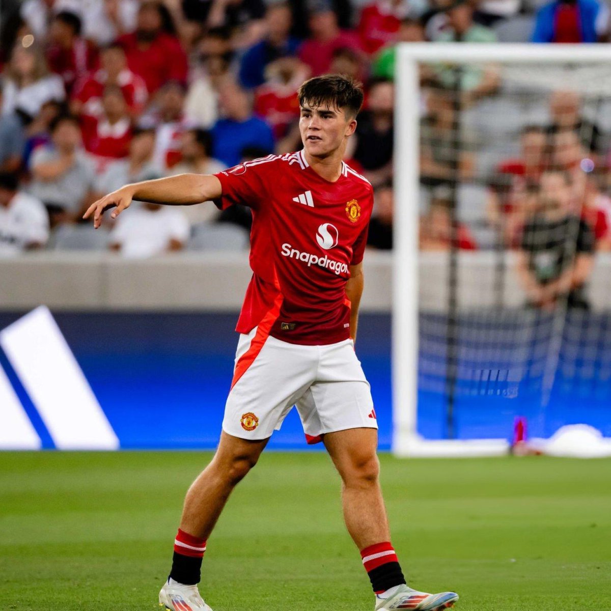 🎙️ Harry Amass asked whether he thinks he's ready to start the Premier League season:

"I mean, if the opportunity comes around, then I'm going to grab it with two hands. I think I am ready. That's what I want to do; I'm here to play first-team football."

[via <a href="/StretfordPaddck/">Stretford Paddock</a>]