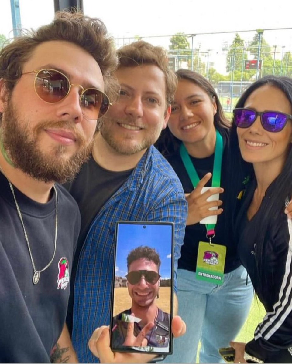 Nuestro cuerpo técnico
presenten en los Try Outs de <a href="/lapeoplesleague/">La People's League Caliente.mx</a> esta 2da temporada.🦜💚💪🩷