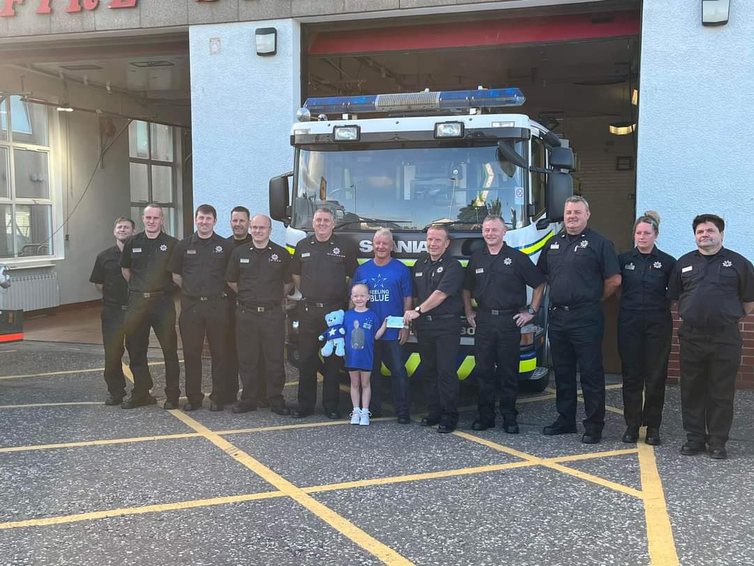 On Monday night, Buckie Station handed a cheque for £1000 to Allen Thain &amp; his 2 granddaughters of Feeling Blue. Feeling Blue is a charity providing counselling sessions for those affected by suicide or feeling suicidal. Amazing work in our community <a href="/toshie48/">Ewen McIntosh</a> <a href="/Big_Hendo13/">Davie Hendry</a>