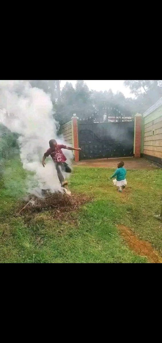 Martinez3595m's tweet photo. Gen z wakifanya mazoezi wakiwa watoto. https://t.co/TGEGQ7FFPG