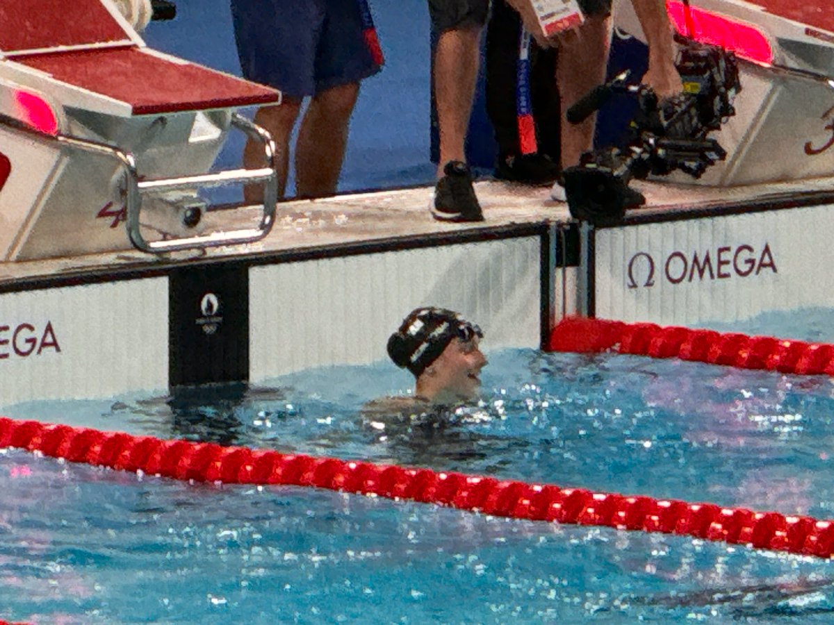 GOLD FOR CANADA 🇨🇦 

SHE DID IT

OLYMPIC RECORD

SUMMER MCINTOSH HAS DONE IT AGAIN

HER SECOND GOLD MEDAL

HER THIRD OLYMPIC MEDAL