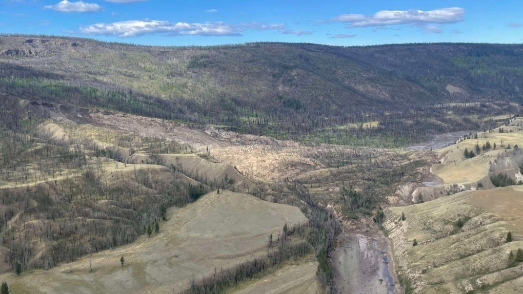 People's safety is our top priority. The Chilcotin River area is at risk of flooding due to a landslide. Everyone must avoid the area as the situation evolves. Stay informed and follow official emergency updates: <a href="/EmergencyInfoBC/">Emergency Info BC</a> 

#EmergencyInfoBC #BCFlood #Chilcotin