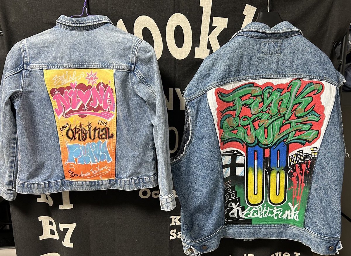 AxIyakaDopeRock's tweet image. 今回依頼受けて作ったジャケット&amp;amp;Funk Styleのノブさんのジャケット
いずれキャラとかも入れてバチバチなのも描きたいなぁ。

#FunkStyle