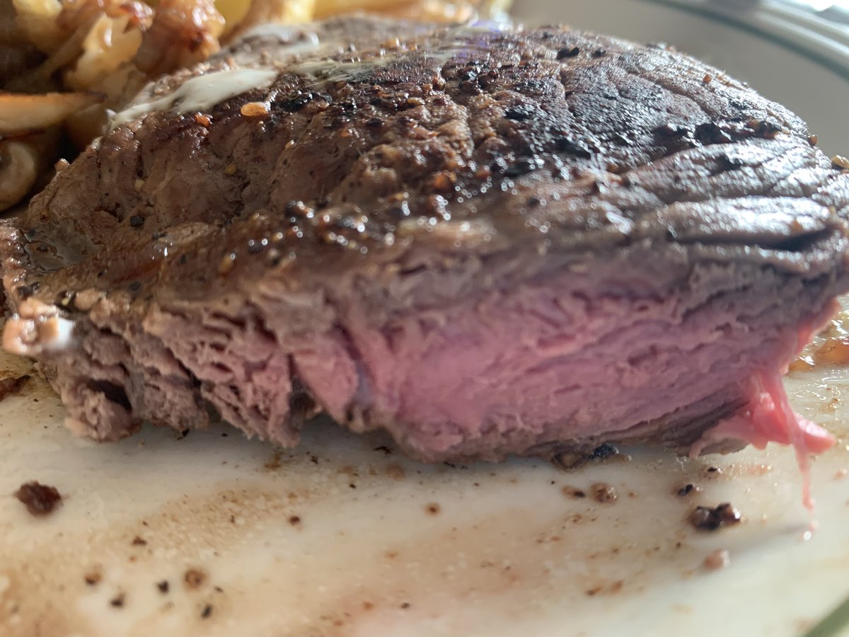 Home alone tonight so 45min spin on the turbo then steak 🥩 dinner!!! 

Happy days 😀