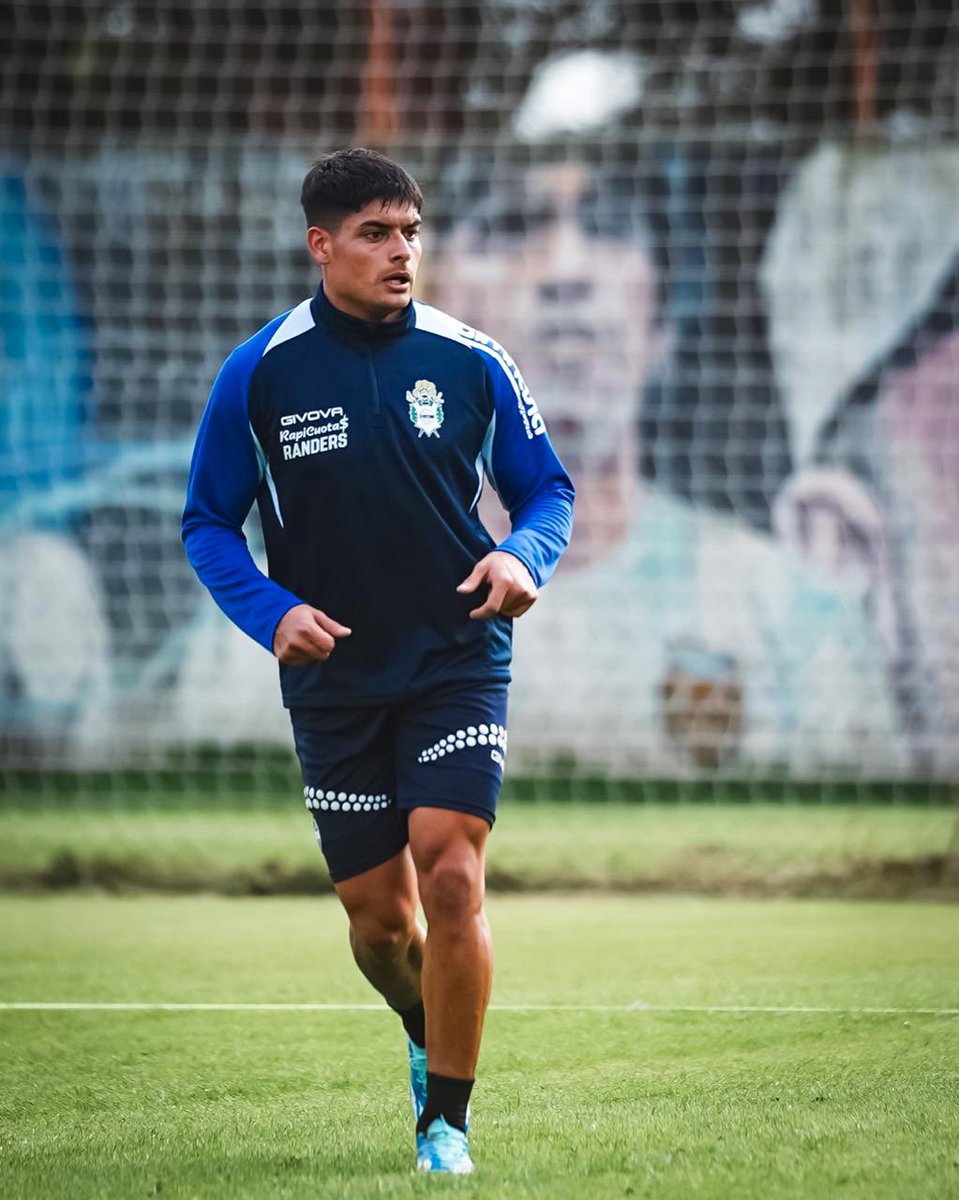 f_cejas's tweet image. “La locura, el descontrol y la alegríaaaaa…” 

El Toro en modo #GELP #CGE

📸 @evapatisserie