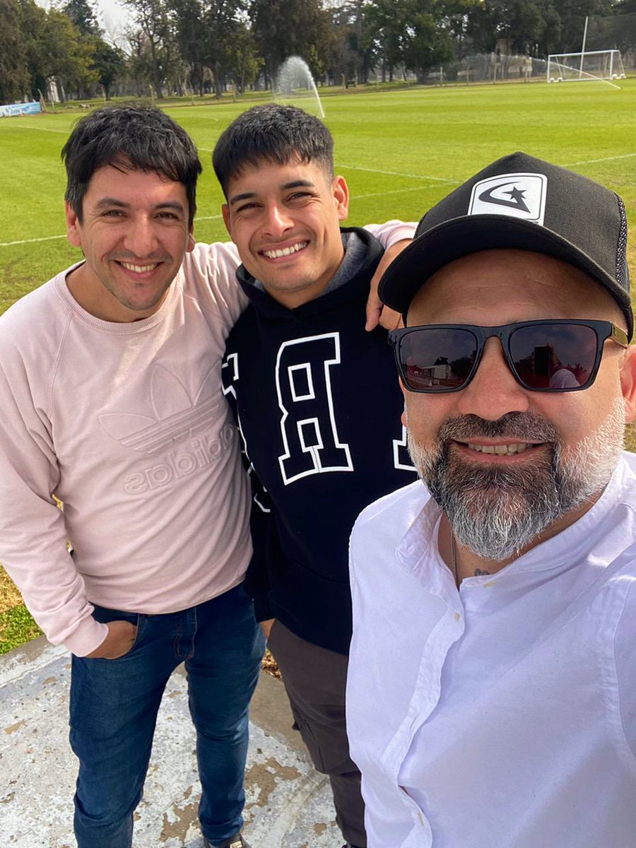 f_cejas's tweet image. “La locura, el descontrol y la alegríaaaaa…” 

El Toro en modo #GELP #CGE

📸 @evapatisserie