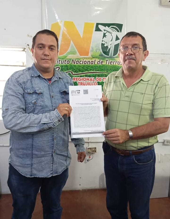 INTi_Venezuela's tweet photo. Los trabajadorxs de la ORT Trujillo continúan en sus puestos de trabajo, con la alegría y la disposición que los caracteriza para construir el país que soñamos, lleno de Paz y Prosperidad para todos los venezolanos.
#EstaTierraEsNuestroFuturo https://t.co/mhsA9wwq4F