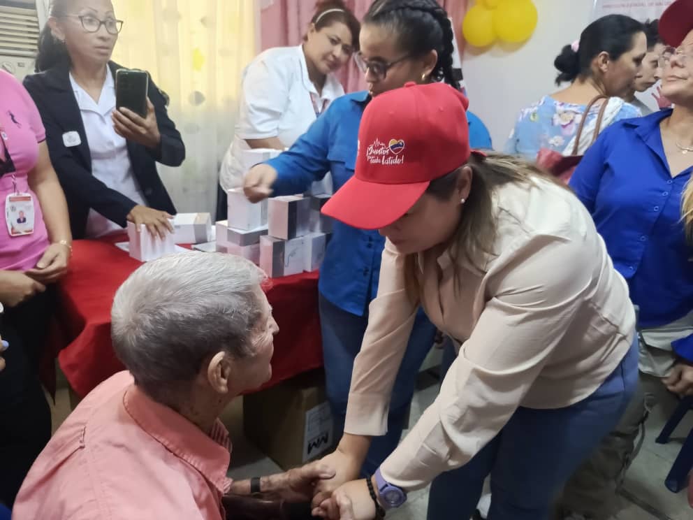 Fundación Misión Barrio Adentro Barinas tweet media