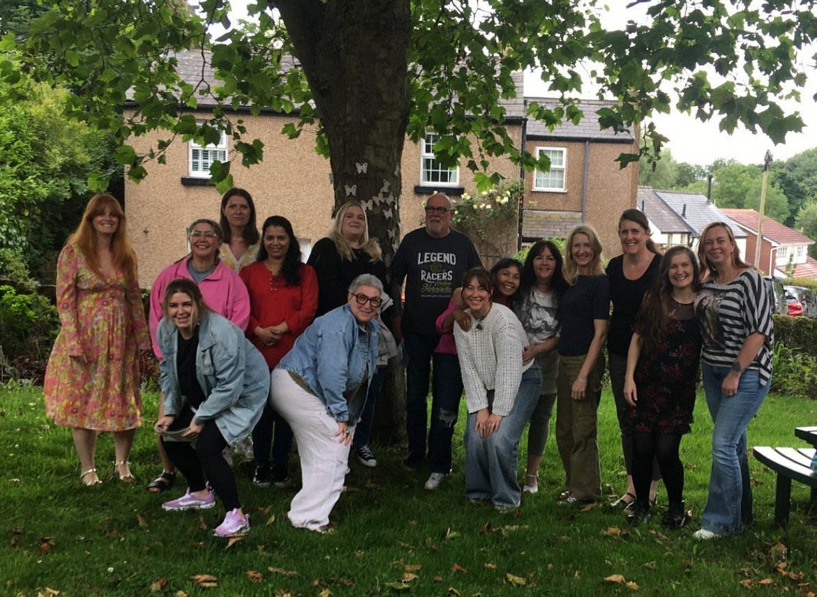 Equally happy looking group under that sycamore tree following the second run of the Oaktrees Ward 'Introduction to CAT Skills' with <a href="/kathersp/">Kathryn</a> &amp; <a href="/CogginsJo/">Jo Coggins</a>