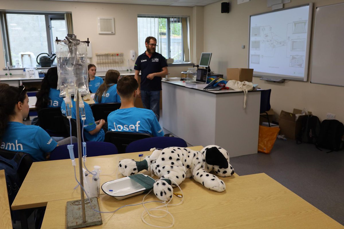 🔥 DAY TWO HAS BEEN A SMASHING SUCCESS  📷 Four amazing sessions have been run throughout the day by our specialists team, giving our campers new knowledge and skills that they can take with them along their journey into veterinary world.

 #futurevetsscotland #futurevets