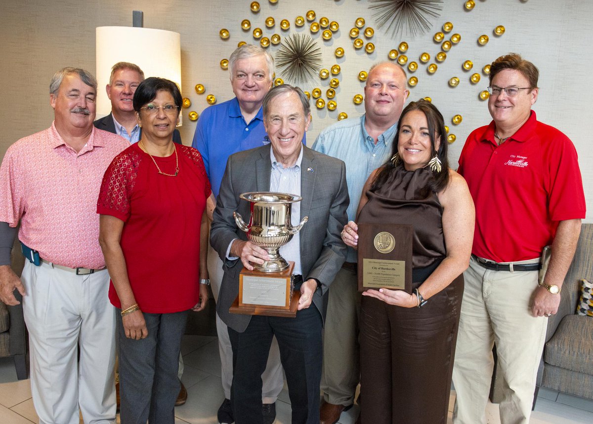 Congratulations to the City of Hardeeville, as they have been awarded by the Municipal Association of South Carolina for the Hardeeville Commerce Park! 

Once construction is complete on the 170-acre facility at Exit 5 right off I-95, the park will add ... masc.sc/news/municipal…